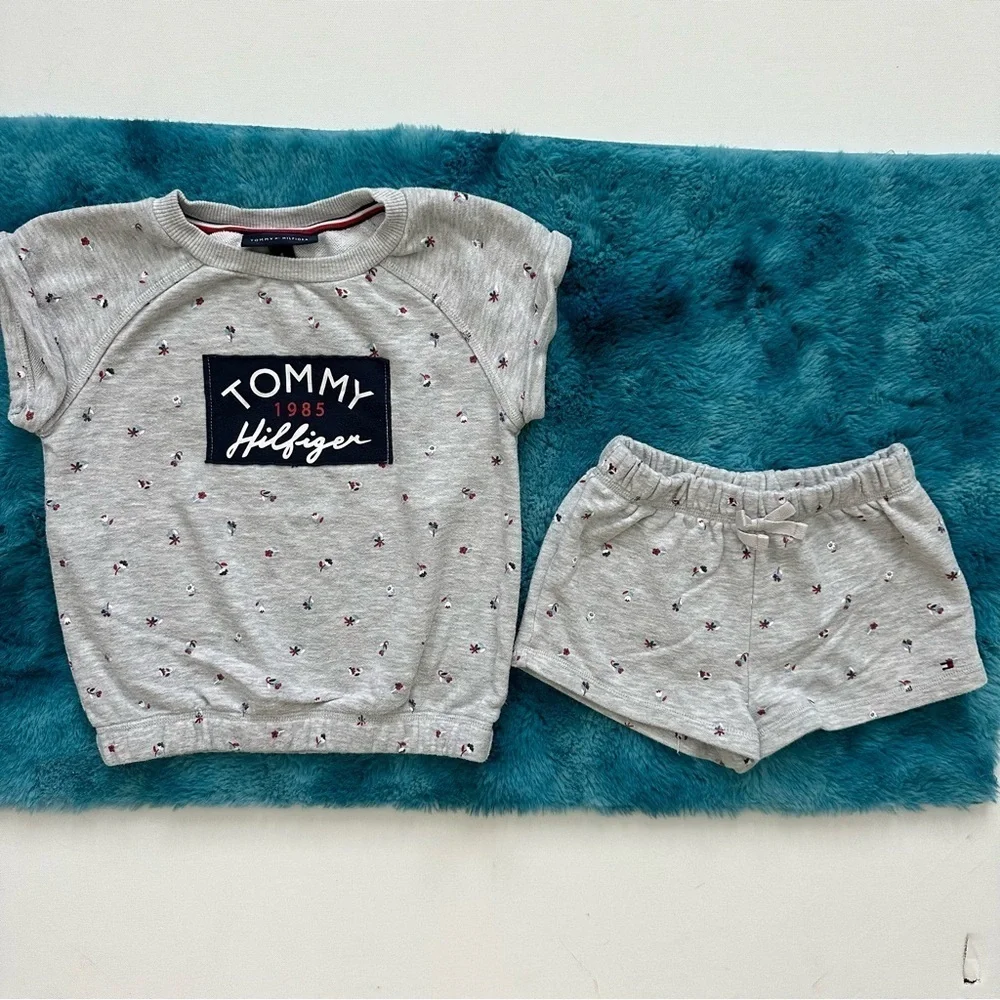 Tommy Hilfiger Kids Gray Shorts Set Size 6 Girls